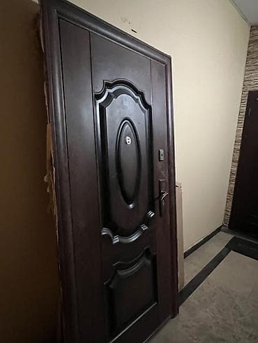 seyfi qapi: Giriş qapıları — 6