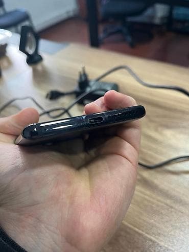 telefon qutuları: Redmi Note 14 Pro, 256 GB, rəng - Qara, Barmaq izi — 7