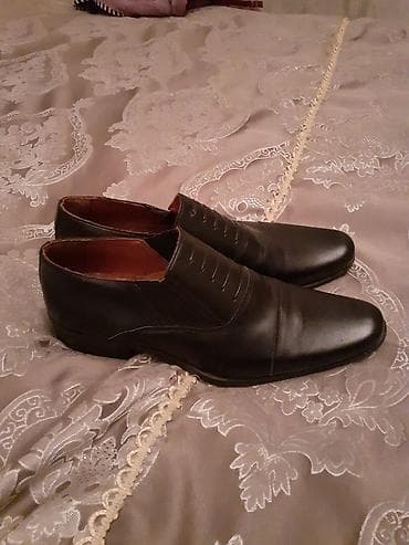 Мужская обувь: Gencede satilir dəri klassik ayaqabi qiymet en sondur — 1