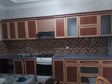 разин: Metbex mebeli ölçüsü 3.8 m. çox yaxşı vəziyyətdədir uzerinde qaz peçi — 1