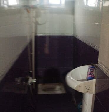 bayilda satilan heyet evleri: Satılır: 4 otaqlı həyət evi - Planlaşdırma: geniş zal, ayrıca mətbəx — 6