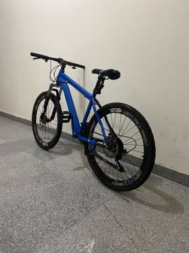 26 liq velosiped: Dağ velosipedi – mavi rəng, 26 Saft Xüsusiyyətlər: Hec bir problemi — 2