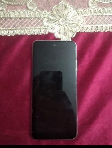 redmi pad 6: Redmi smartfon - Rəng: ağ arxa panel, ön hissə qara ekran - Ekran — 1