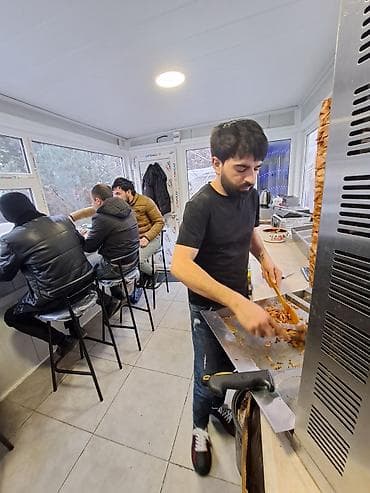 qaz ətinin qiyməti: Hazır Dönər biznesi satılır Yerləşmə yeri Xirdalanda Təzəbazardan — 9