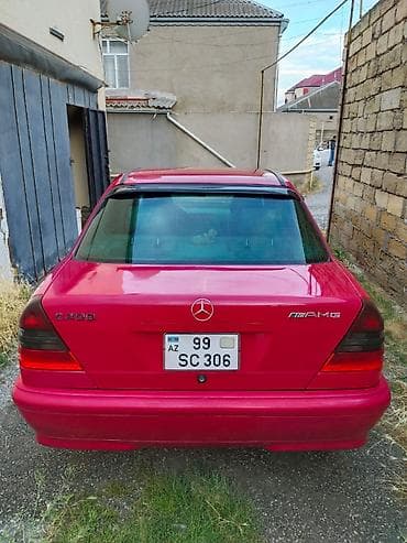 diffuser satisi: Mercedes-Benz C 200: 2 l | 1998 il Sedan — 3