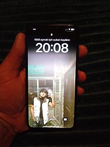 apple 8 pulus: IPhone X, 64 GB, Qara, Qırıq — 1