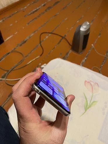 iphone 11 pro max ucuz: IPhone Xs, 256 GB, Gümüşü, Face ID — 8