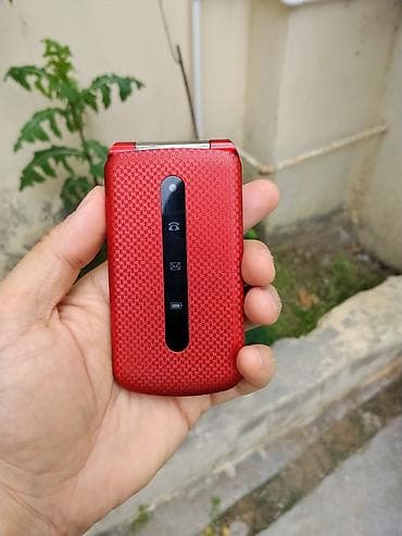 lil solid dual: TeXet qapaqlı mobil telefon – qırmızı rəng Xüsusiyyətlər: - Korpus — 5