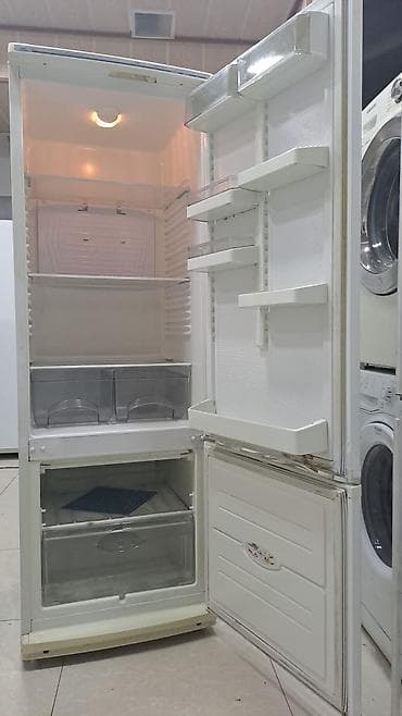 İki qapılı soyuducu-dondurucu - Konstruksiya: Üst hissədə soyuducu — 2