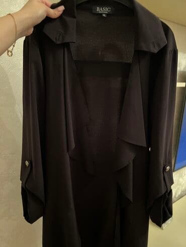 yun jaketlər: BASIC Editions qadın üst geyimi – uzun, qara rəngdə, yüngül və axıcı — 1