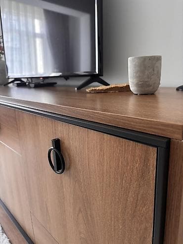 prihoshka mebel: Tv stend istikbaldan alinib.350 azn — 3