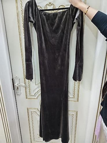 Baş geyimləri: Məhsul: Qadın məxməri geyim - Model: Uzun gecə/libas tipli don - — 1