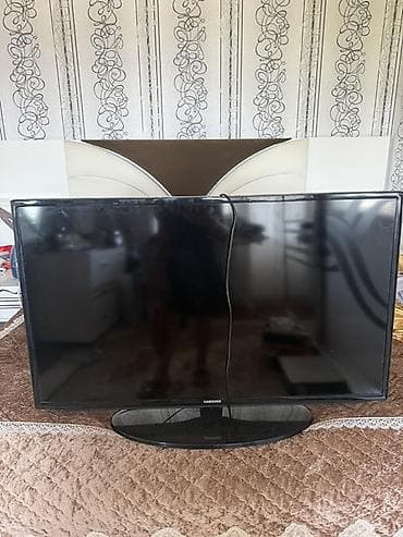 Samsung LCD/LED televizor - Ekran diaqonalı təxminən 32–40 düym arası