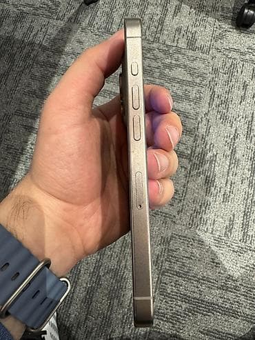 macbook çanta: IPhone 15 Pro, 256 GB, Natural Titanium, Barmaq izi, Simsiz şarj, Face ID — 3