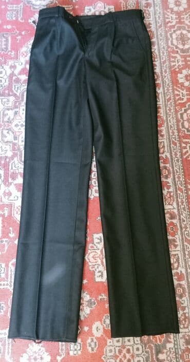 idman kişi şortları: Yenidi hec geyinilməyib — 2