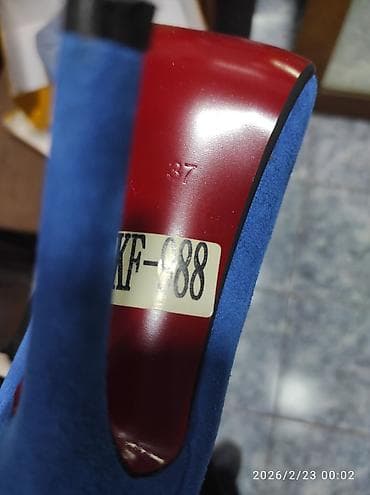 Личные вещи: Размер: 37, цвет - Голубой, Б/у — 2