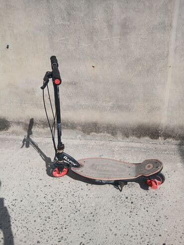 İşlənmiş Elektrik samokat > 12", ≤ 250 Vt, 16 - 25 km/s, Rayonlara çatdırılma, Ödənişli çatdırılma, Ünvandan götürmə