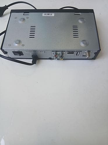 openbox: Openbox S3 HD rəqəmsal peyk qəbuledicisi Xüsusiyyətlər: - DVB-S2 — 3