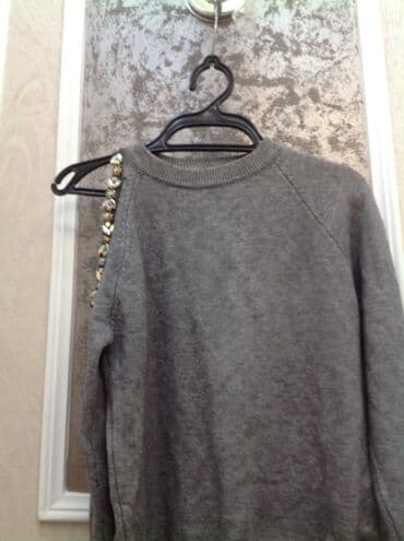 Yaxşı veziyyetde. S-M-L razmer üçün