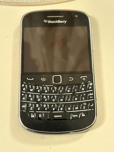 islenmis kamera: Blackberry Bold, rəng - Qara, Düyməli — 1