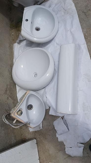 Sanitar-keramika dəsti ELAQE 070 386 23 22 - Ağ rəngli 3 ədəd