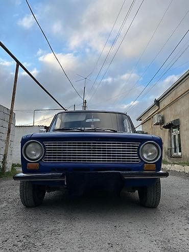 1989 bmw: VAZ (LADA) 2101: 1.6 l | 1989 il 96336 km Sedan — 4