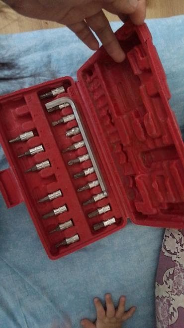 Alət dəsti – çoxfunksiyalı komplekt Tərkib: - Akkumulyatorlu