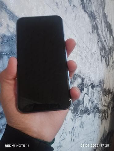 iphone 11 kredit kartı: IPhone 11, Göy, Face ID — 3