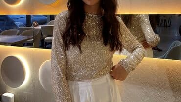 Lincoln: 1dəfə geyilib 
Piserli modeldi
S razmer — 2