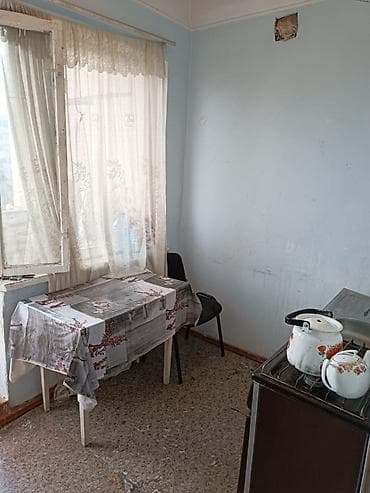 ev ucuz: Bakı, Qaraçuxur qəs., 1 otaqlı, Köhnə tikili, 40 kv. m — 3