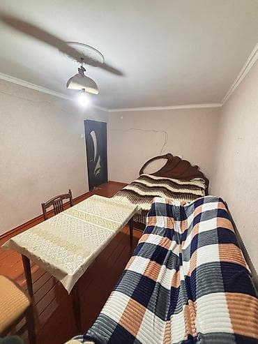 4 otaq: Bleceri qesebesinde Plosad ve 300 nomreli mektebin yninda 4 mertebeli — 3