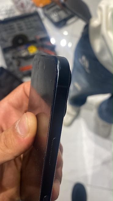 apple 5 s: IPhone 16, 128 GB, Qara — 6