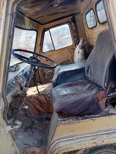 авто шторки выдвижные: Грузовики — 2