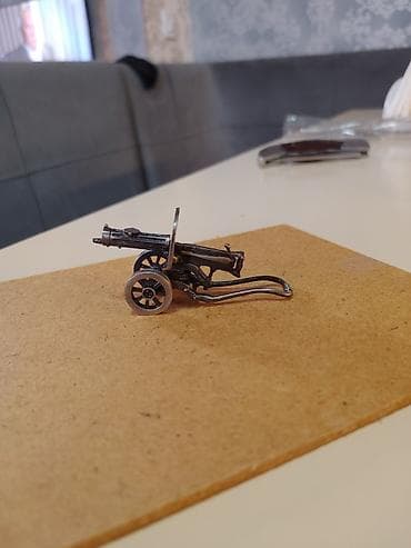 ad gunu dekoru: Fiqur, Metal, rəng - Qara — 3