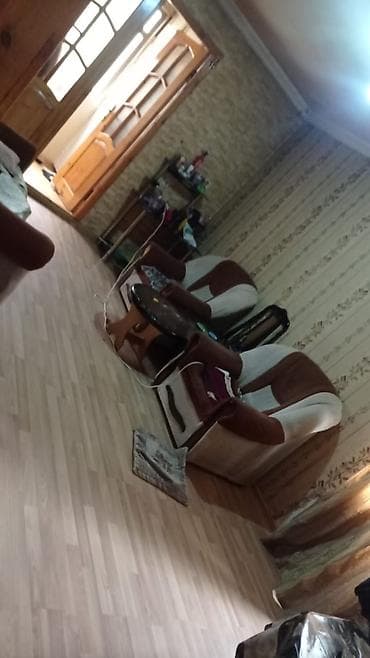 bakıda ucuz kirayə evlər 2023: 1 otaqlı mənzil 2 otağ edilib Şirvan şəhərindədi 9nomreli məktəbin — 1