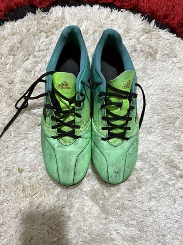 qarabağ vs galatasaray: Butslar Adidas — 1