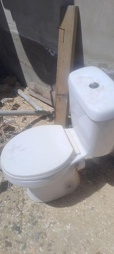 unitaz bacok: Tutqun düyməli baklı unitaz - Model: ikili “push-button” yuma düyməli — 2
