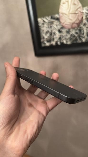 iphone 5d: IPhone 15, 128 GB, Qara, Zəmanət, Barmaq izi, Simsiz şarj — 5