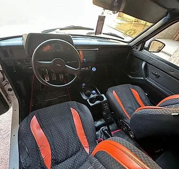 VAZ (LADA) 4x4 Niva: 1.6 l | 1999 il 406802 km Sedan