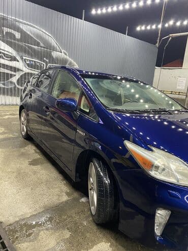 турбо аз подержанные автомобили таеота приюс аренд: Toyota Prius: 1.8 l | 2013 il Sedan — 6