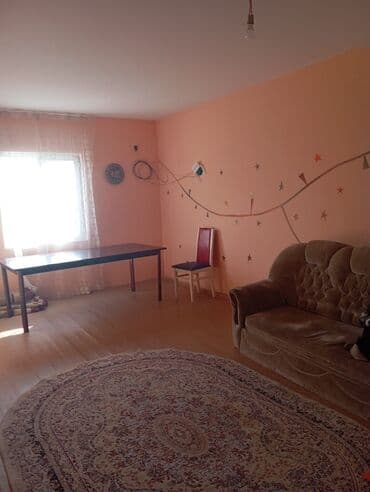 Qarajlar: Geniş və işıqlı mənzil kirayə üçün təqdim olunur. -Kiraye - 2 Otağ - — 3