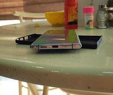 fly q110 tv: Samsung Note 10 Plus — 4