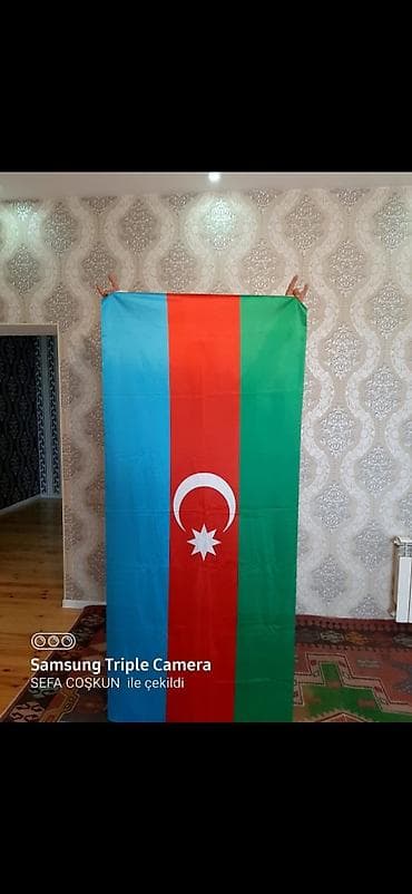 Məhsul: Azərbaycan bayrağı Təsvir: - Rənglər: mavi, qırmızı, yaşıl