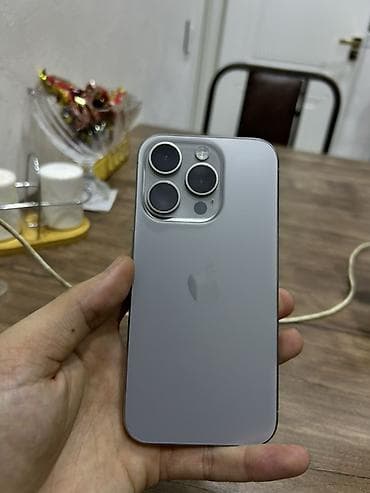 iphone 11 pro max plata: IPhone 15 Pro, 256 GB, White Titanium, Face ID — 1