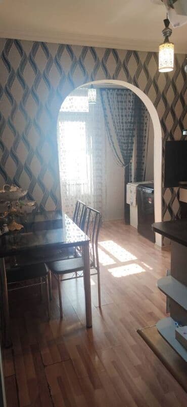 merkez: Bakı, 2 otaqlı, Köhnə tikili, m. Həzi Aslanov, 49 kv. m — 6