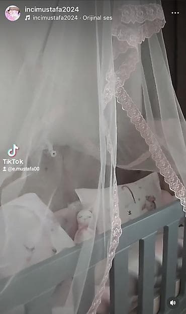 qapı hamam: Oğlan və qız üçün, Dördbucaq, Beşik, Dəst ilə, Matras ilə, Yellənmə mexanizm ilə — 1