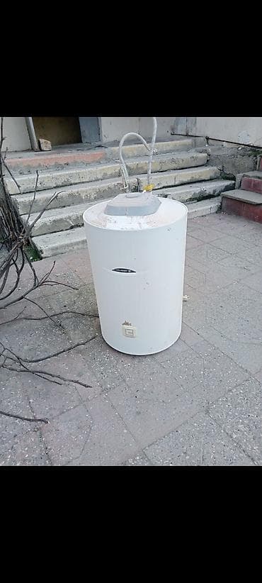 Ariston 80 l