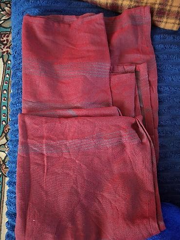 idman desdi: Qadın geyim dəsti – 1 cins gödəkçə + 3 şərf Cins gödəkçə: - Klassik — 4