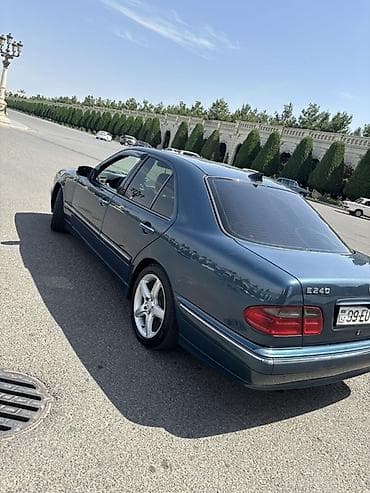 astra h rul: Mercedes-Benz E-Class: 2.4 л | 2000 г. Седан — 5