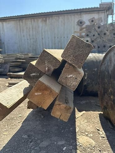 Ev və bağ: 10X10 taxta 5.50 metr mumkun sayda var — 1